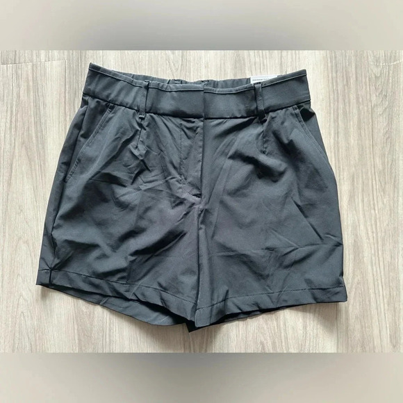 Nike‎ Women's Dri-FIT Victory 5" Golf Shorts size Medium - Picture 1 of 3